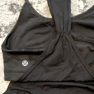 Lululemon tank with attached sports bra
